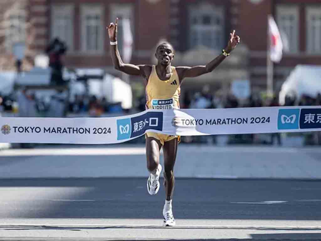 keniano-kipruto-gano-maraton-de-tokio