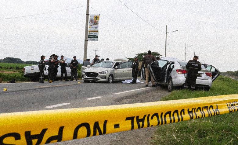 dos-policias-y-un-civil-asesinados-en-ecuador