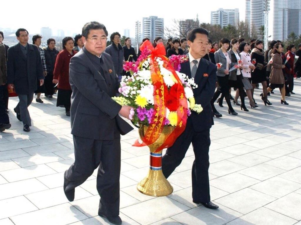 celebran-natalicio-de-lider-coreano-kim-il-sung