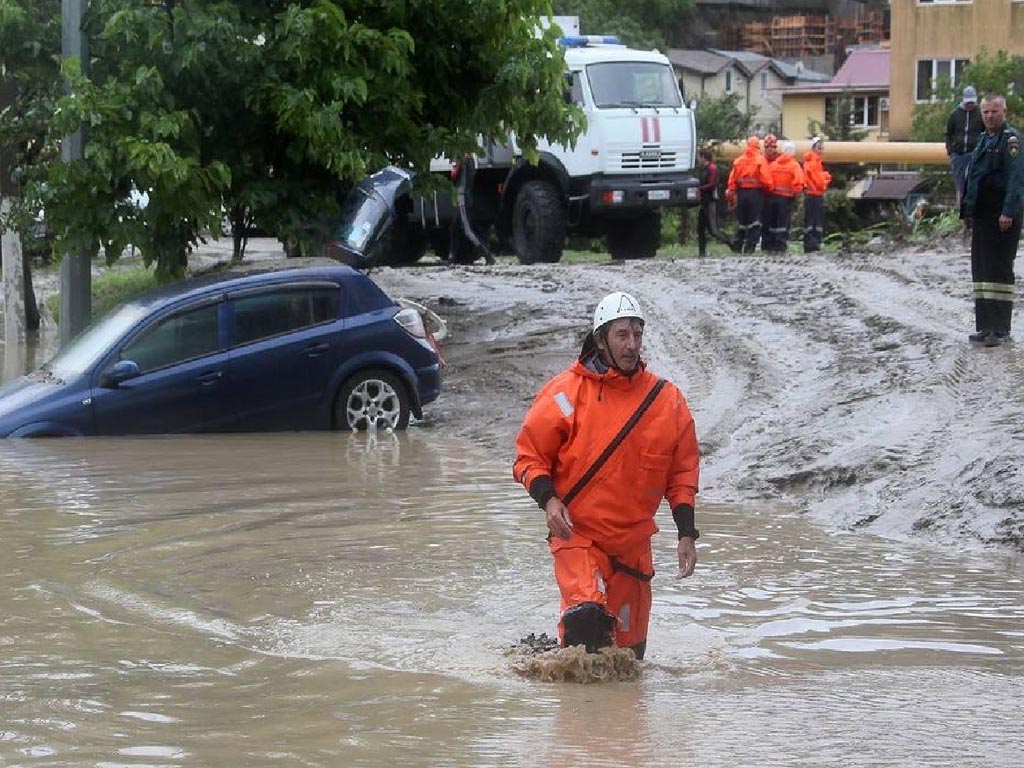 rusia-y-kazajistan-analizan-inundaciones-en-frontera-comun