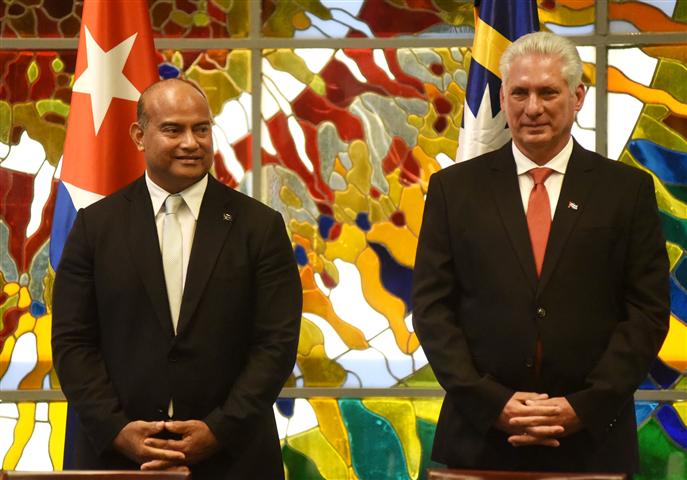 cuba-y-nauru-firman-acuerdos-bilaterales-en-areas-de-interes-mutuo