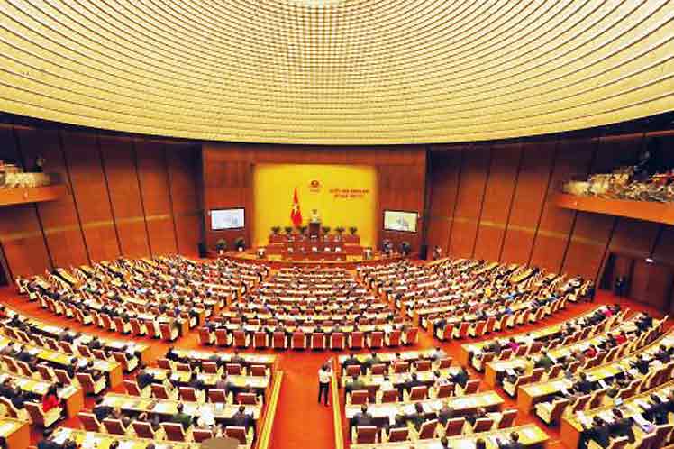 evalua-parlamento-de-vietnam-programas-de-supervision
