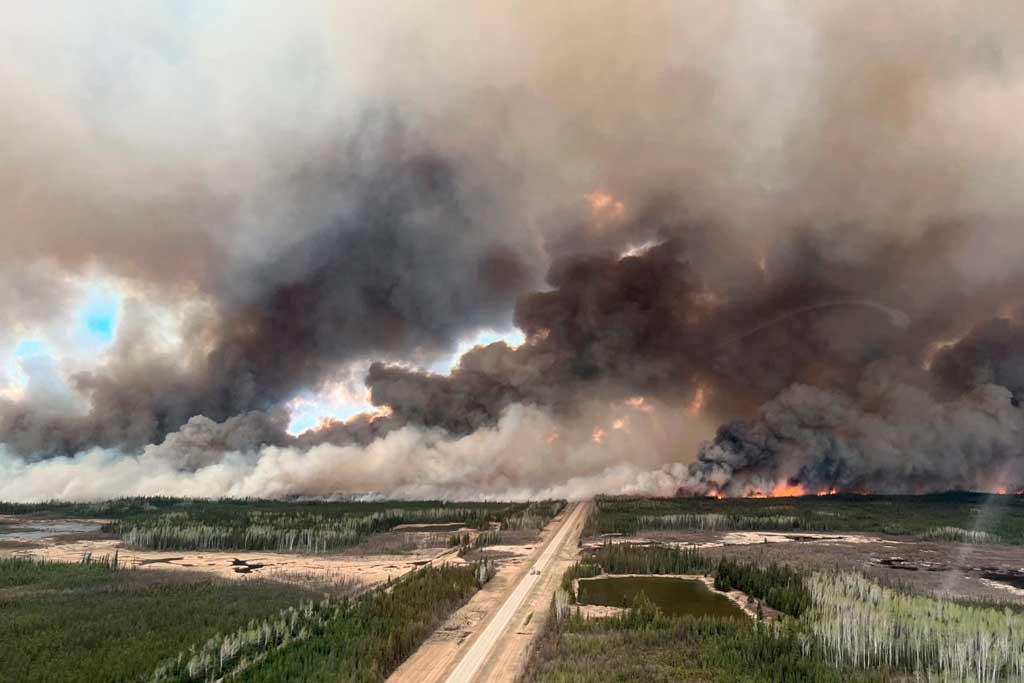 evacuan-prision-de-alta-seguridad-en-canada-por-incendios-forestales