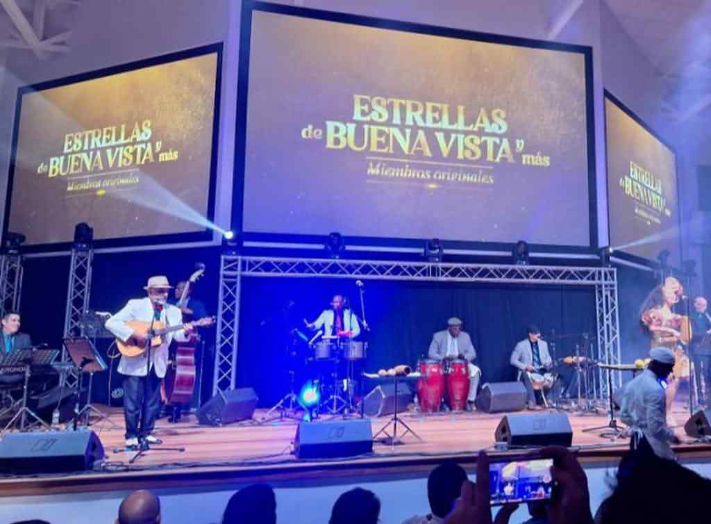 banda-cubana-estrellas-de-buena-vista-celebra-impacto-en-costa-rica