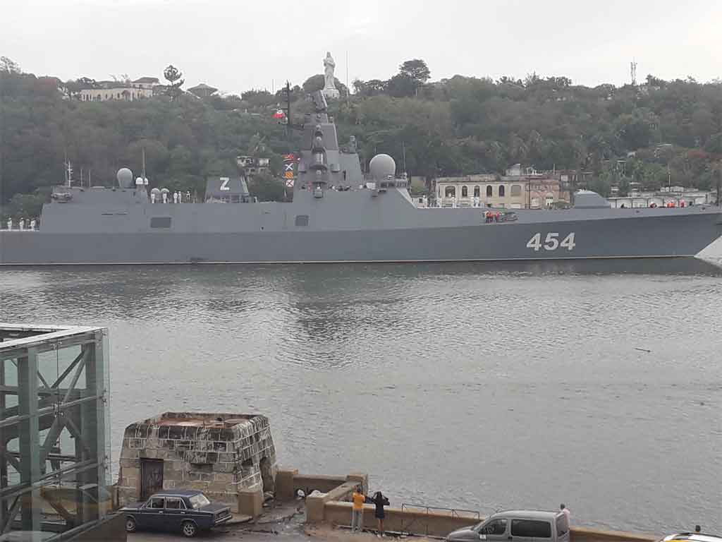 Russian Navy Ships Arrive in Cuba