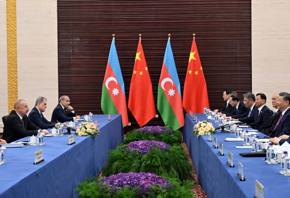 china-azerbaiyan-elevan-relaciones-a-nivel-de-asociacion-estrategica