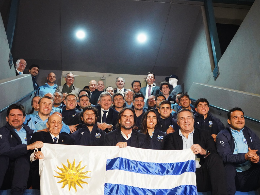 abandero-presidente-uruguayo-a-delegacion-olimpica