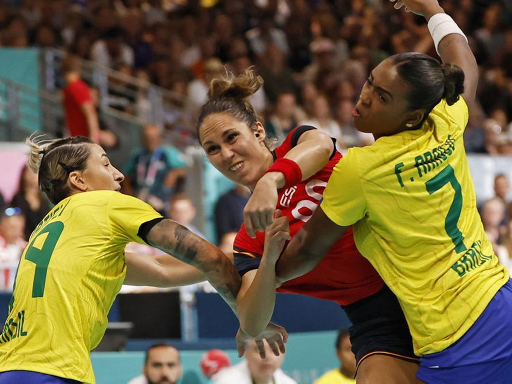 brasil-debuta-con-exito-en-balonmano-femenino-olimpico