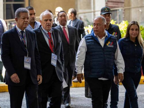 venezuela-cerro-semana-decisiva-para-presidenciales-del-domingo