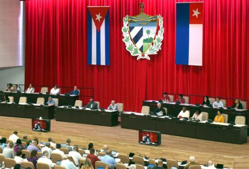 asamblea-nacional-de-cuba-ratifico-acuerdos-y-decretos-leyes
