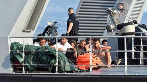 rescatan-a-52-migrantes-cerca-de-las-costas-meridionales-de-grecia