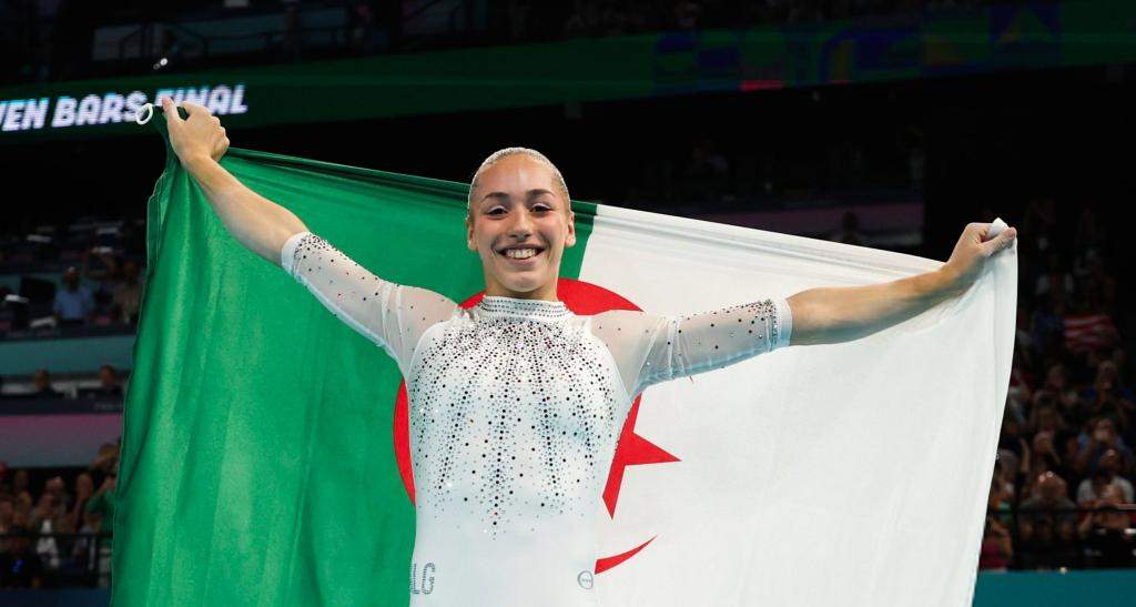 argelina-nemour-gana-en-casa-titulo-olimpico-de-barras-asimetricas