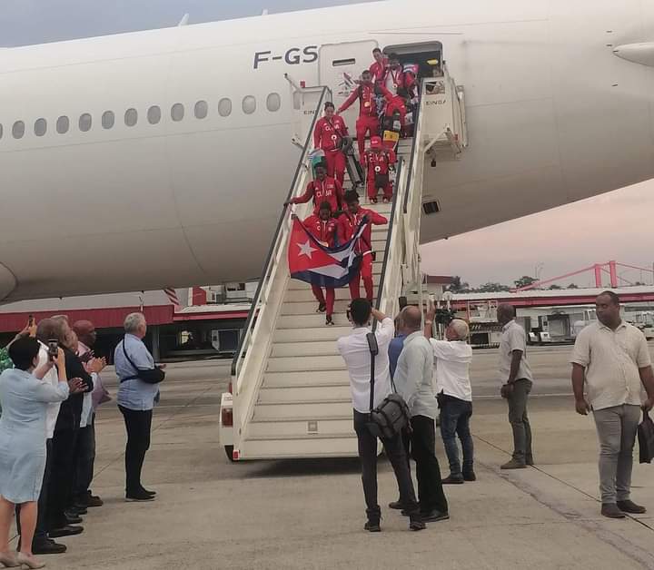 En la patria delegación paralímpica cubana asistente a París 2024