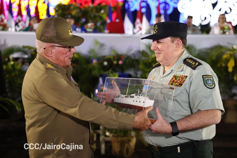 presidente-de-nicaragua-encabeza-acto-por-aniversario-45-del-ejercito