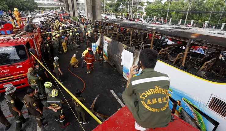 comienza-en-tailandia-funeral-de-ninos-y-maestros-muertos-en-incendio