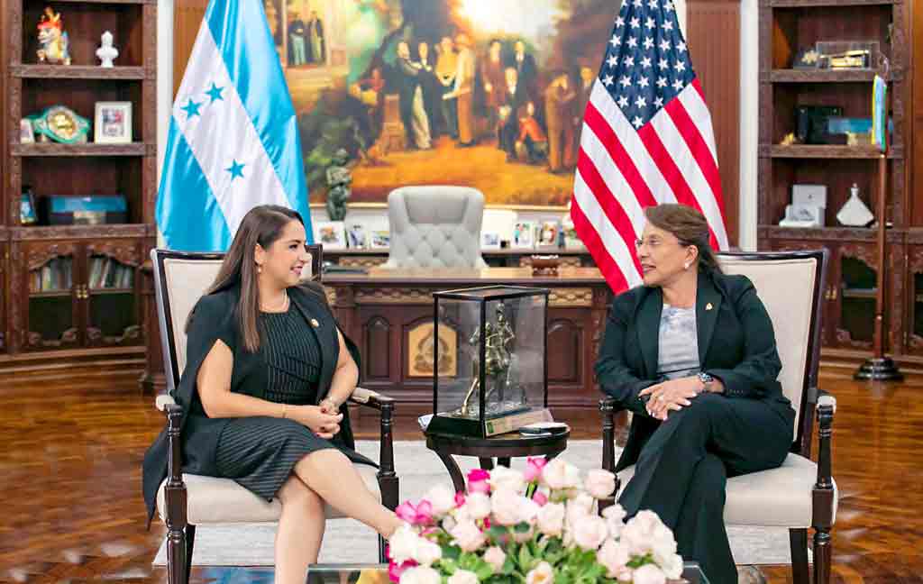 presidenta-de-honduras-dialogo-con-congresistas-democratas-de-eeuu