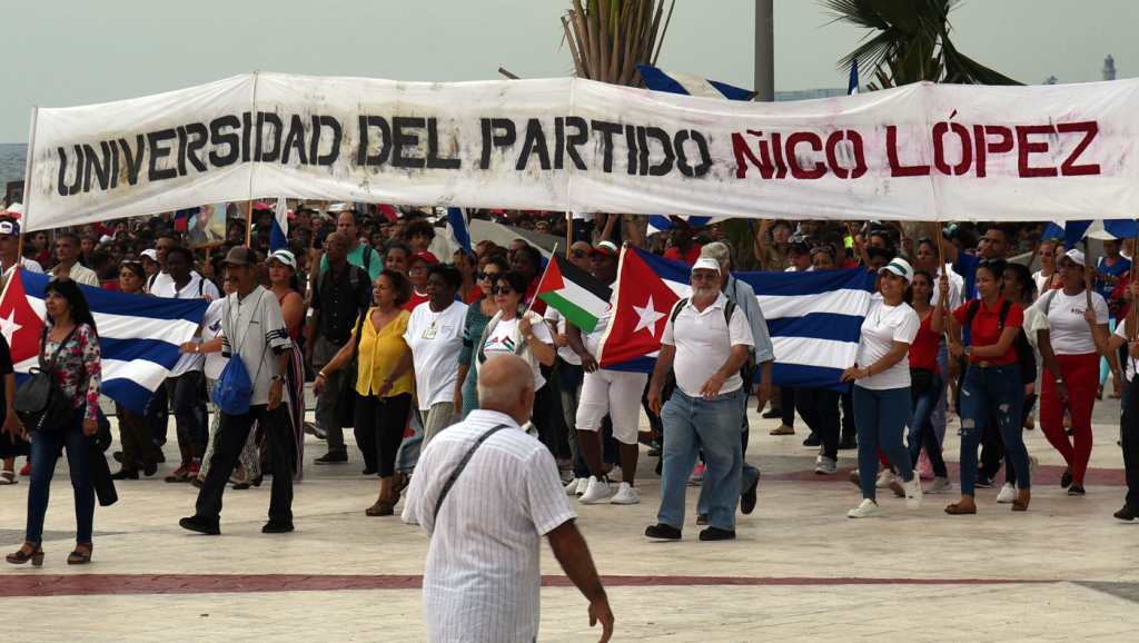 cuba-marcha-por-la-paz-en-solidaridad-con-palestina