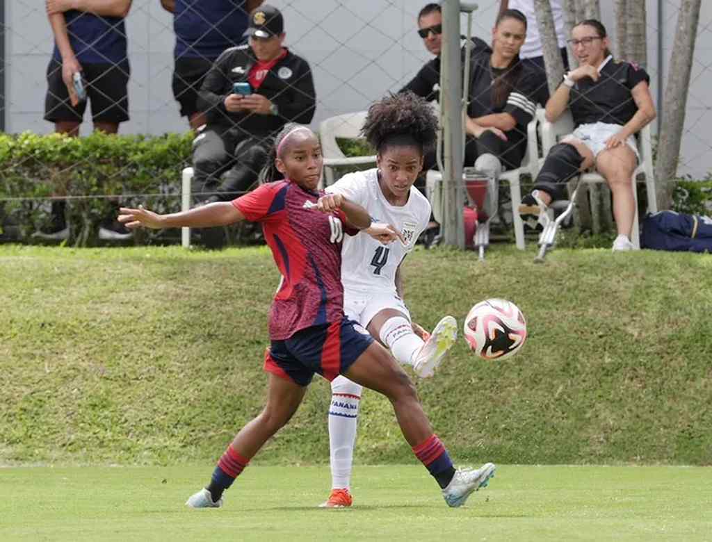 panama-vuelve-a-superar-a-costa-rica-en-futbol-femenino