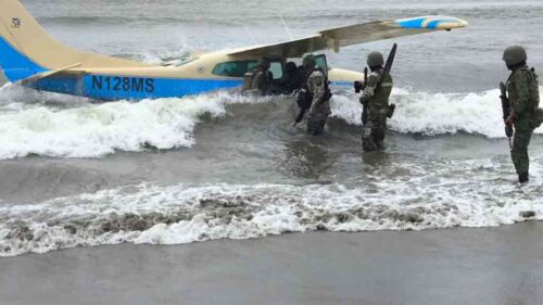 fuerza-aerea-de-mexico-decomisa-media-tonelada-de-cocaina