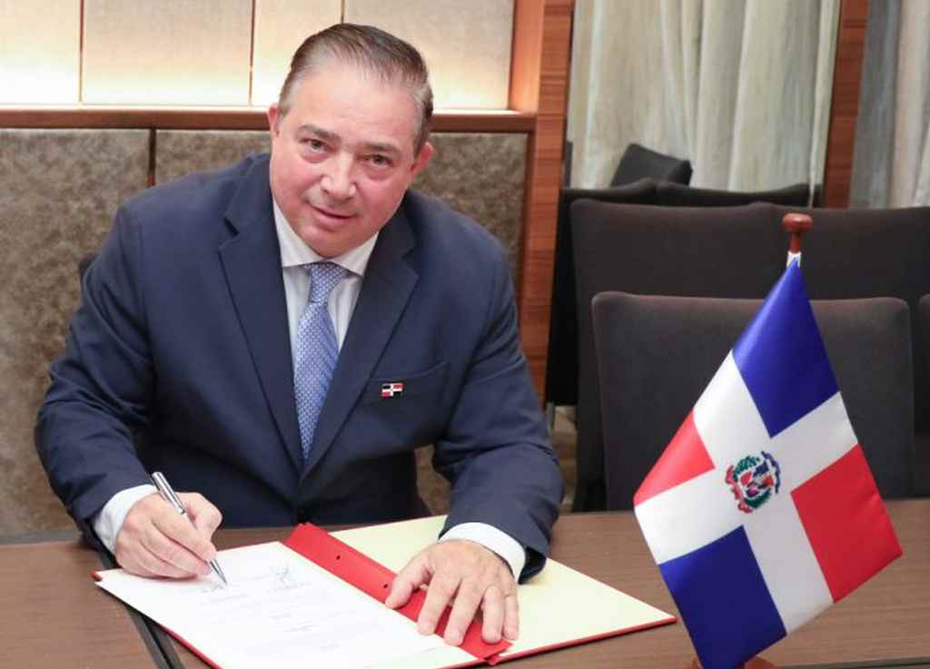 dominicana-firma-acuerdos-en-evento-mundial-de-servicios-aereos