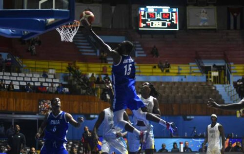 cuba-derroto-a-bahamas-en-clasificatorio-regional-de-baloncesto