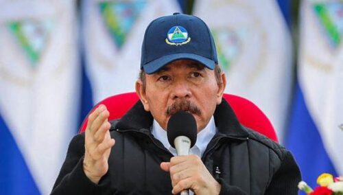 daniel-ortega-encabezo-acto-de-entrega-de-bandera-de-cumbre-china-lac