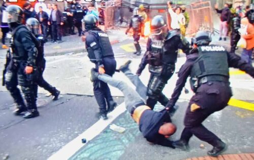 denuncian-actuacion-policial-durante-protestas-en-quito