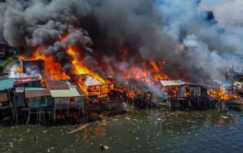 incendio-en-capital-filipina-destruye-mas-de-250-viviendas