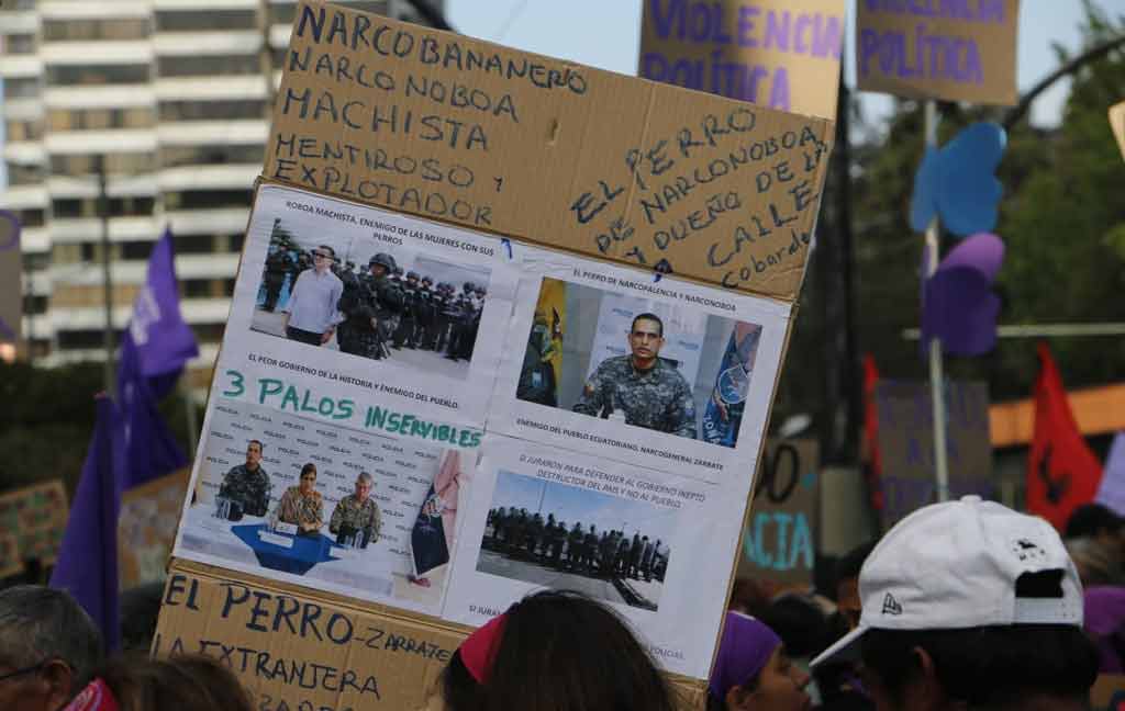 mujeres-en-ecuador-marchan-contra-violencia-y-amenazas-del-gobierno