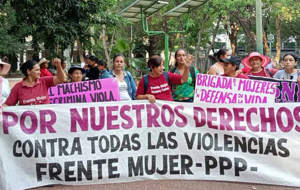 mujeres-marcharon-en-paraguay-contra-violencia-de-genero