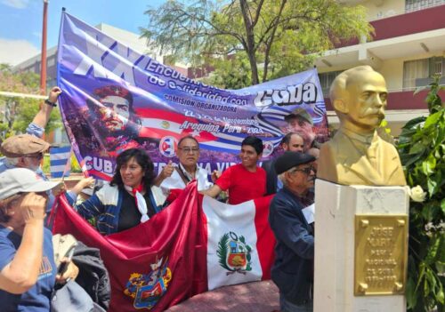 homenaje-a-marti-preludia-cita-solidaria-con-cuba-en-peru