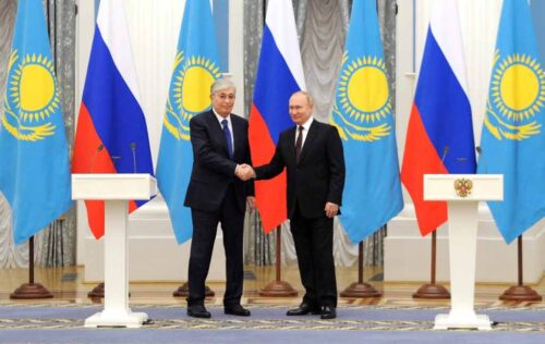 firman-20-documentos-durante-visita-de-putin-a-kazajstan