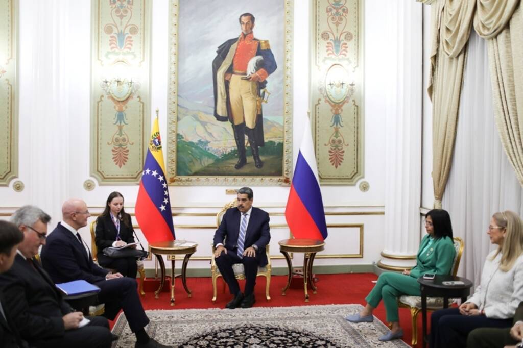 presidente-de-venezuela-recibio-a-vicepresidente-de-gobierno-de-rusia