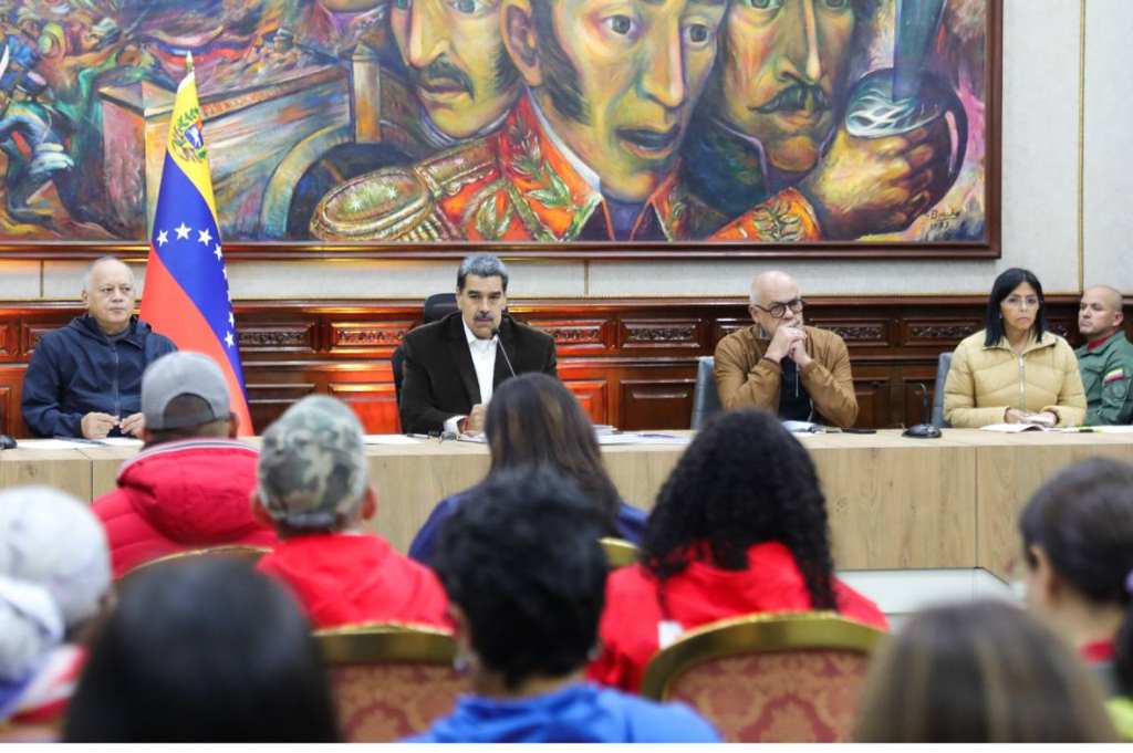 presidente-de-venezuela-instala-comite-directivo-hacia-congreso