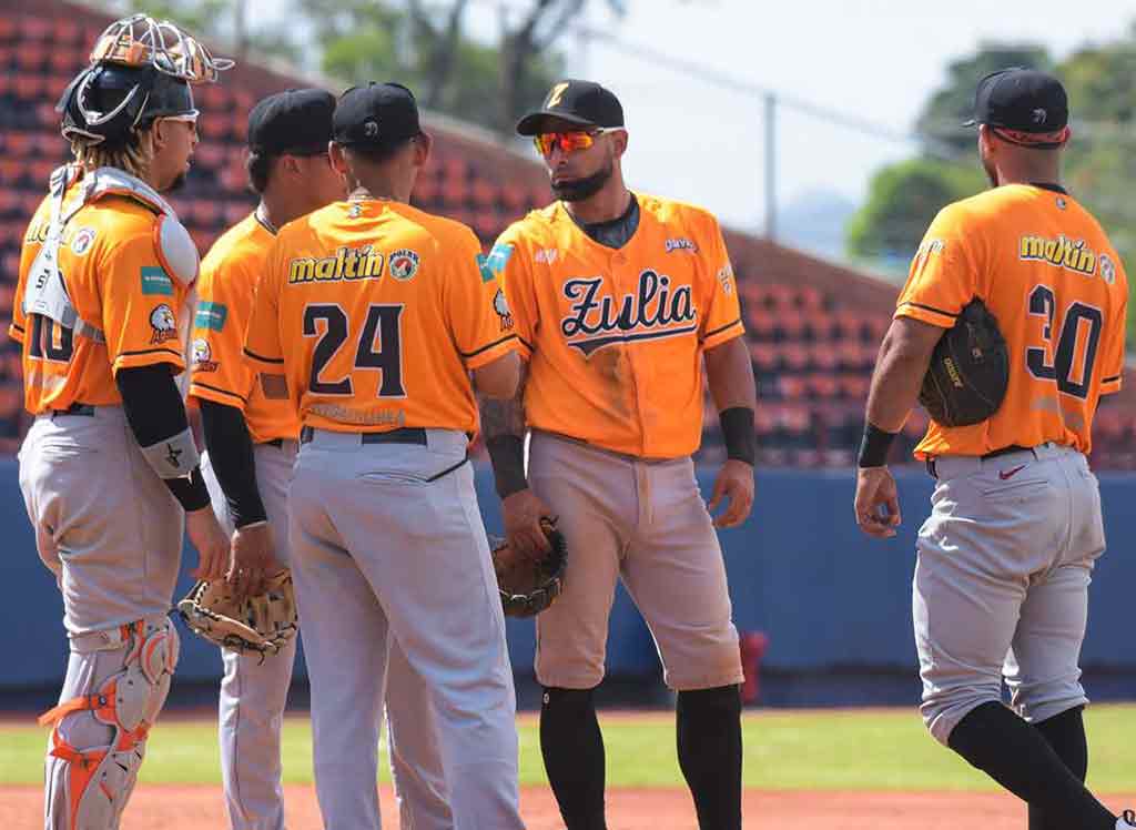 aguilas-buscan-victoria-30-en-beisbol-de-venezuela