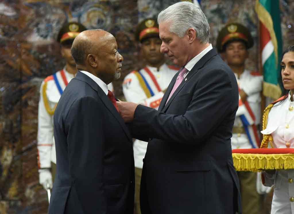 otorgan-maxima-condecoracion-de-cuba-al-presidente-de-namibia