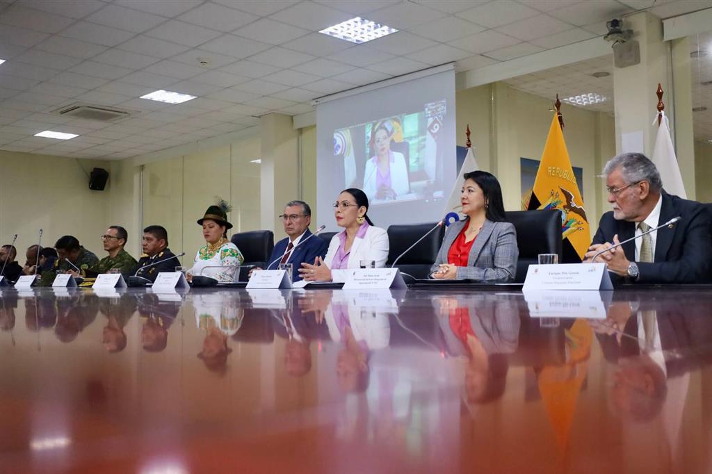 Ecuador candidatos seguridad