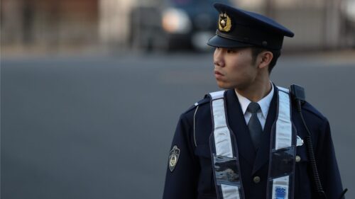 profugo-violento-genera-panico-en-estudiantes-de-ciudad-japonesa