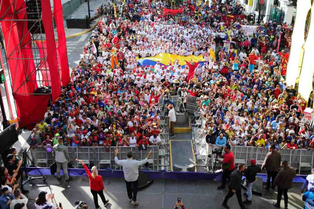 presidente-ratifica-compromiso-por-el-bienestar-y-futuro-de-venezuela