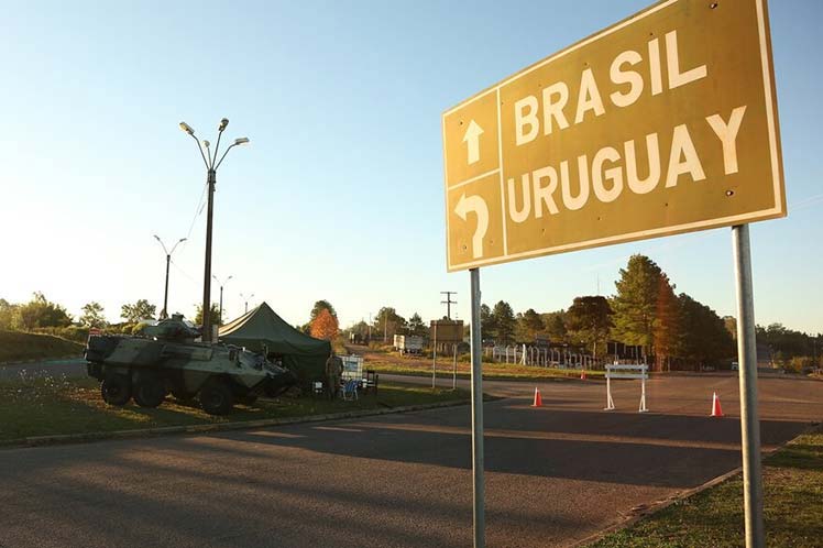 argentinos-y-brasilenos-animan-turismo-uruguayo