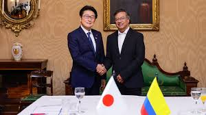 presidente-de-colombia-recibio-a-delegacion-de-japon