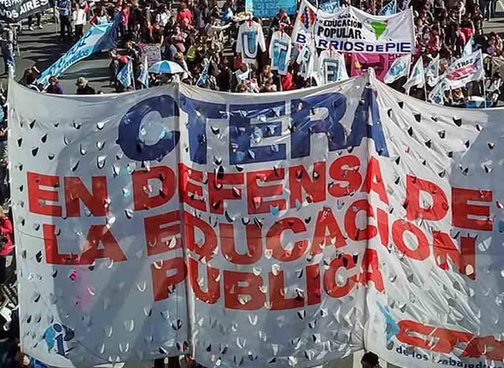 realizan-en-argentina-jornada-en-defensa-de-la-educacion-publica